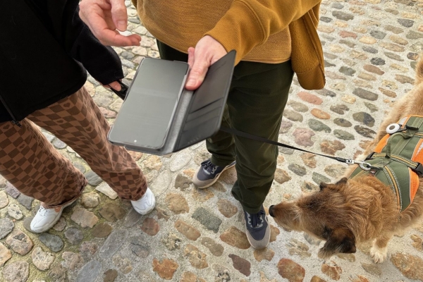 SmarTrail mit Hund_web_Foto zVg kathbl_refbl